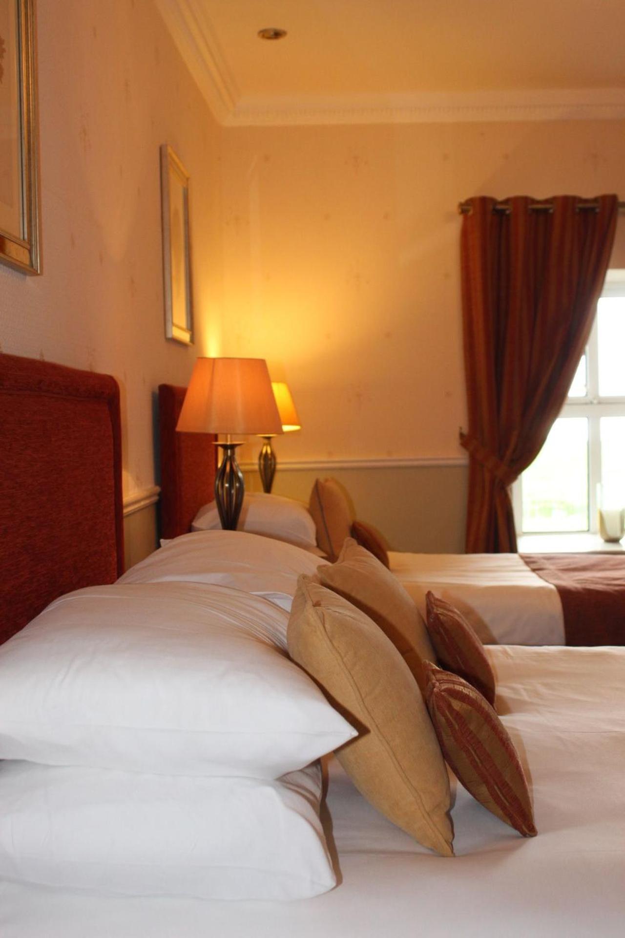 Aran View And Hotel Doolin